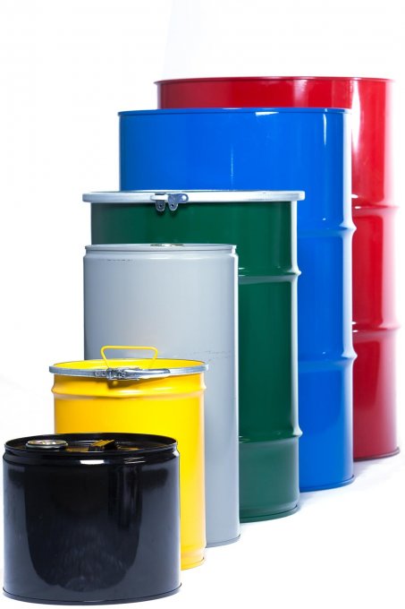 Various steel drum sizes and colours in a row